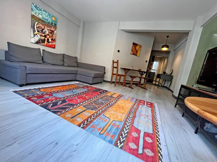 Central & Cosy Flat For 4 Person Istanboel Buitenkant foto