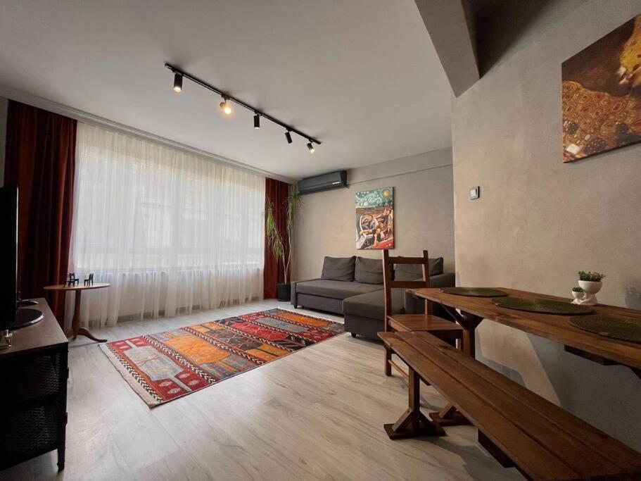 Central & Cosy Flat For 4 Person Istanboel Buitenkant foto